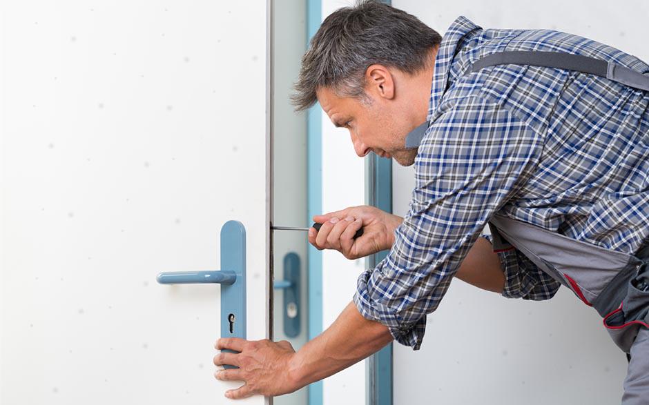 porte intérieure bloquée Courbevoie